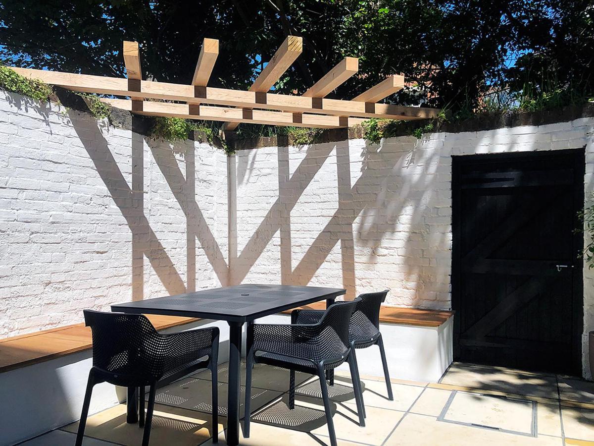 Central Hastings, Stylish-Luxe, Seaside Apartment. Exterior foto
