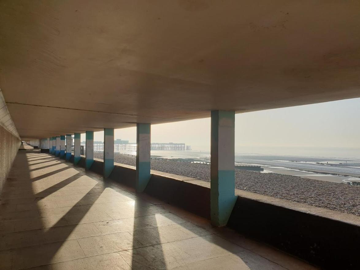 Central Hastings, Stylish-Luxe, Seaside Apartment. Exterior foto